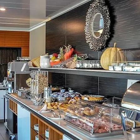 Hotel Viareggio 4* וירג'יו